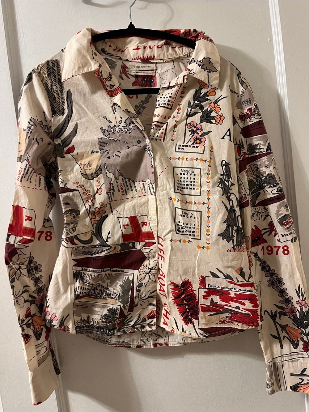 Urban outfitters map of Australia printed button down size small